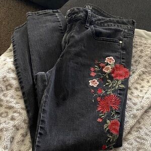 a.n.a Black Skinny Jeans with Floral Embroidery